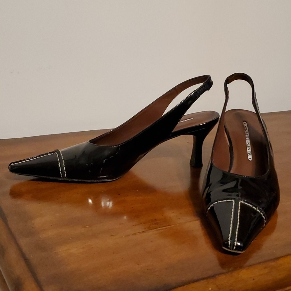 Donald Pliner black patent leather heels, size 6 - Picture 2 of 6